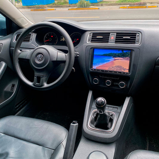 CE VOLKSWAGEN JETTA (2012/18) 9"