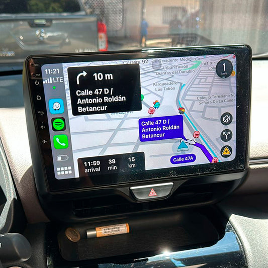 CE TOYOTA YARIS CROSS 2022-2024 9"